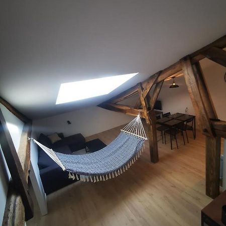 Appartement Neuf Climatise Sous Les Toits La Roche-Chalais Exterior photo